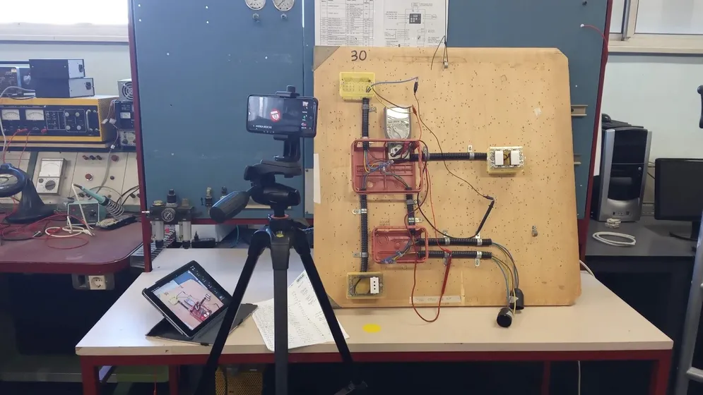 Laboratorio di Elettrotecnica, foto 2 di 9