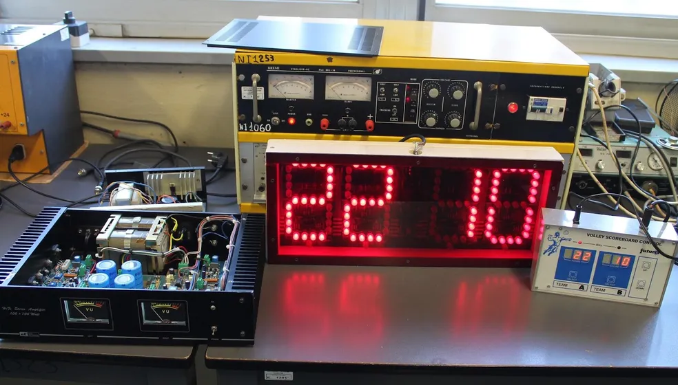 Laboratorio di Elettronica, foto 4 di 8