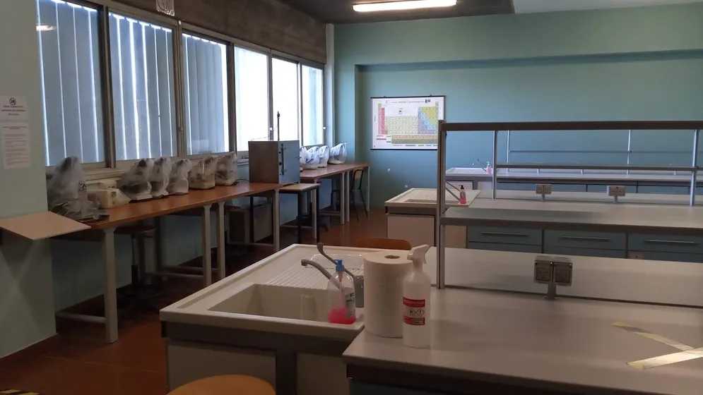 Laboratorio di Biotecnologie, foto 13 di 13