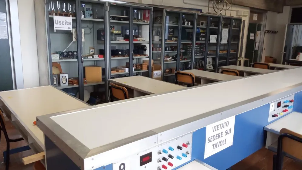 Laboratorio di Fisica, foto 2 di 4