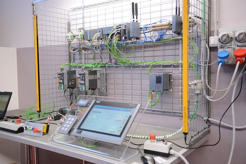 Laboratorio Siemens, foto 3 di 5